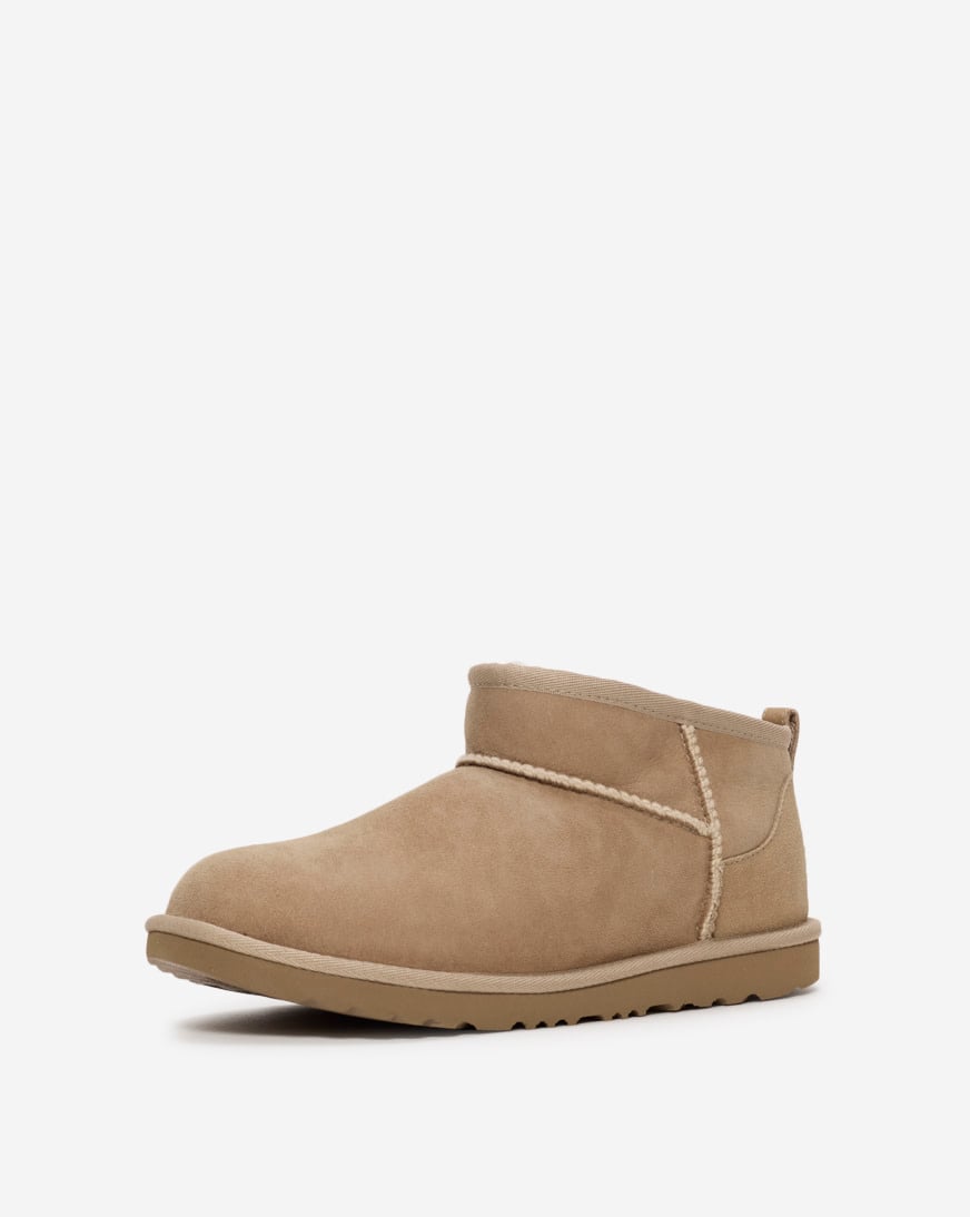 Grade School Classic Ultra Mini Boots